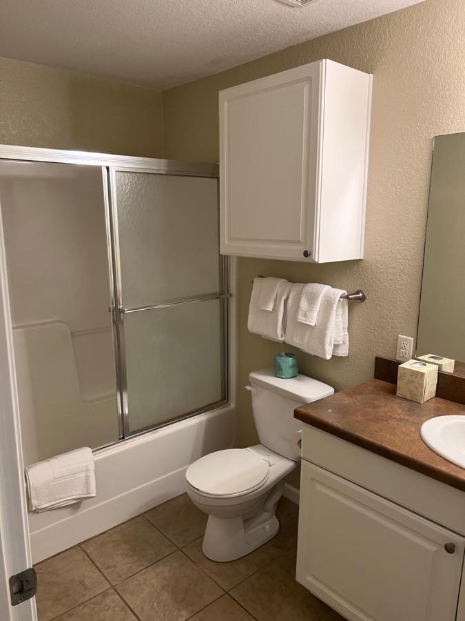Washburn Hotel Suites Topeka Ngoại thất bức ảnh